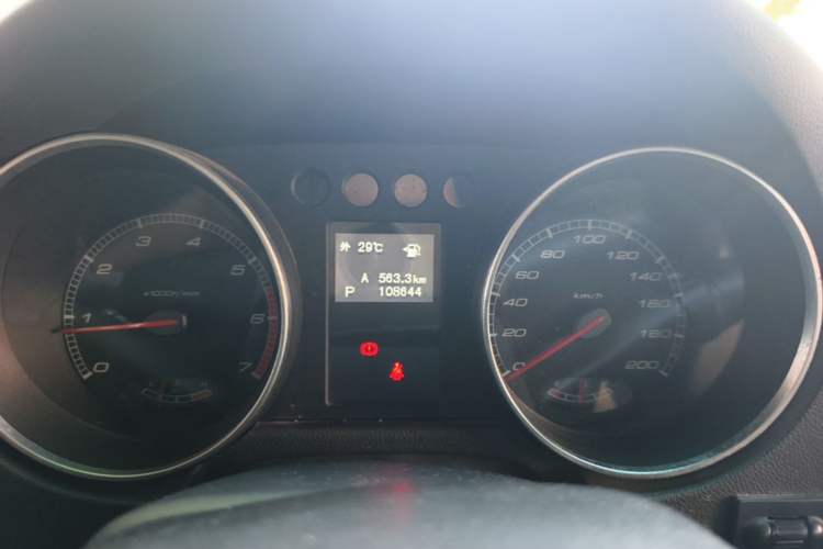 Used BAIC Off-Road BJ40 2016 40L 2.3T Automatic All-Wheel Drive Premium Edition Instrument Cluster
