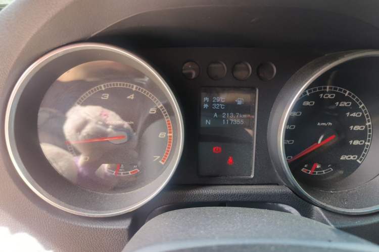 Used BAIC Off-Road BJ40 2016 40L 2.3T Automatic All-Wheel Drive Premium Edition Instrument Cluster