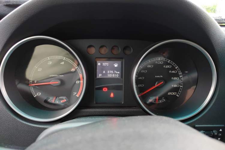 Used BAIC Off-Road BJ40 2016 40L 2.3T Automatic All-Wheel Drive Premium Edition Instrument Cluster