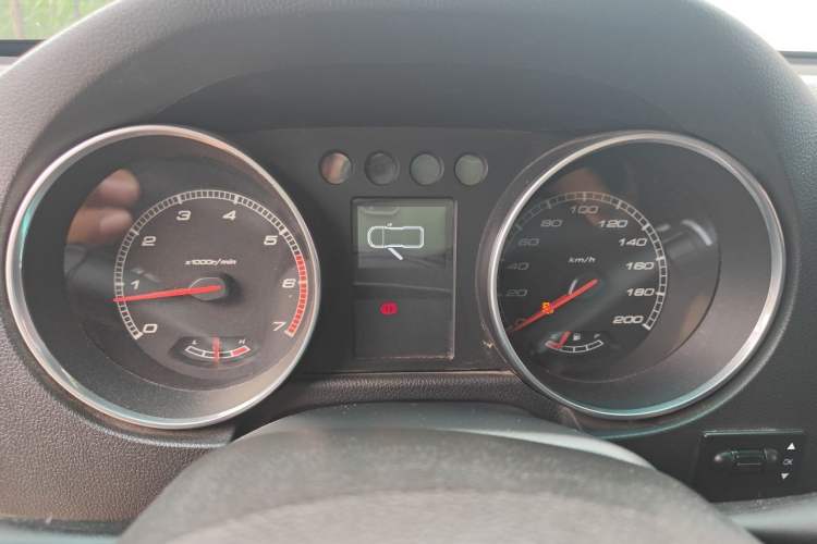 Used BAIC Off-Road BJ40 2016 40L 2.0T Manual All-Wheel Drive Prestige Edition Instrument Cluster
