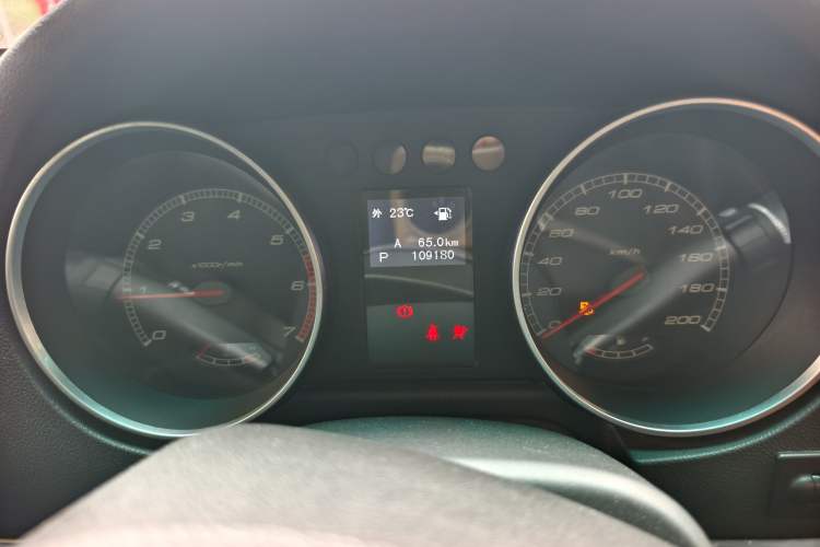 Used BAIC Off-Road BJ40 2016 40L 2.3T Automatic All-Wheel Drive Premium Edition Instrument Cluster