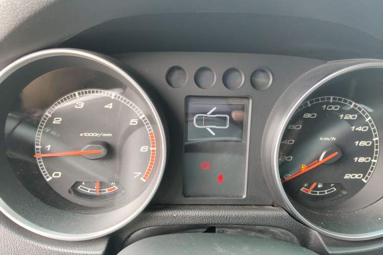 Used BAIC Off-Road BJ40 2016 2.3T Automatic Four-Wheel Drive Premium Edition Instrument Cluster