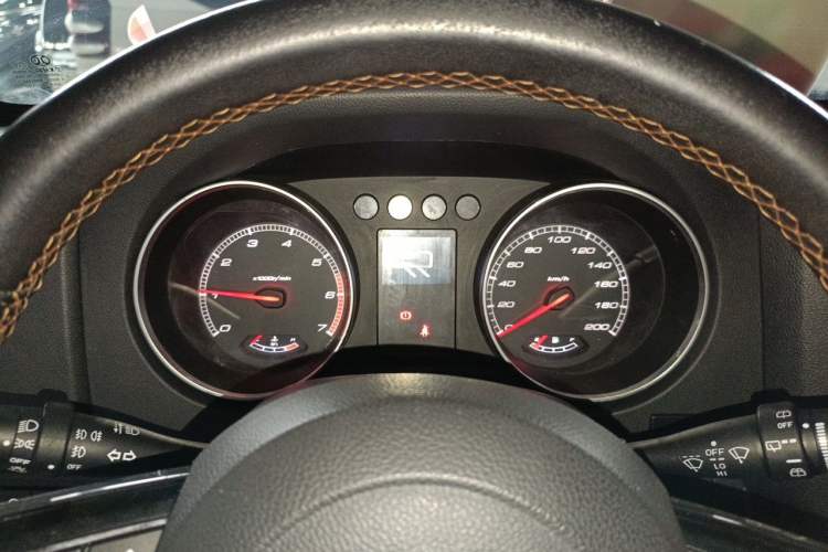 Used BAIC Off-Road BJ40 2016 40L 2.3T Automatic All-Wheel Drive Premium Edition Instrument Cluster