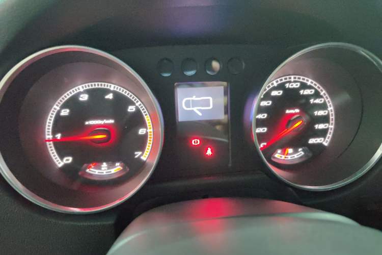 Used BAIC Off-Road BJ40 2016 40L 2.3T Automatic All-Wheel Drive Premium Edition Instrument Cluster