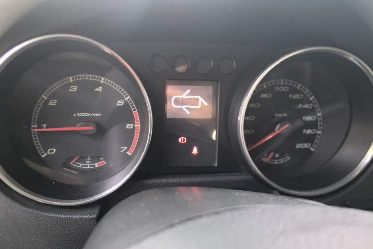 Used BAIC Off-Road BJ40 2016 40L 2.3T Automatic All-Wheel Drive Premium Edition Instrument Cluster