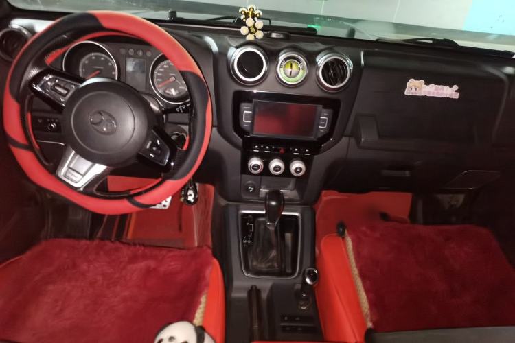 Used BAIC Off-Road BJ40 2016 40L 2.3T Automatic All-Wheel Drive Premium Edition Interior 2