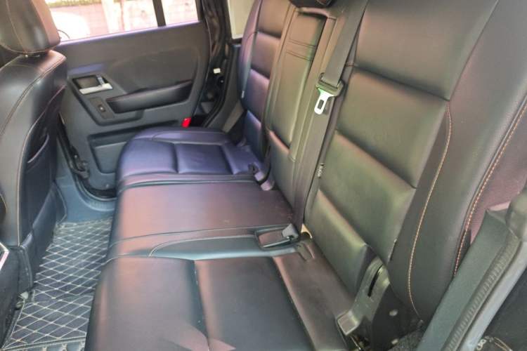 Used BAIC Off-Road BJ40 2016 40L 2.3T Automatic All-Wheel Drive Premium Edition Interior 4