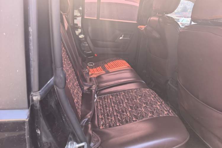 Used BAIC Off-Road BJ40 2016 40L 2.0T Manual All-Wheel Drive Prestige Edition Interior 7