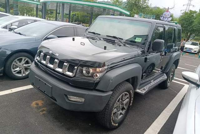 BAIC Off-Road BJ40 2016 40L 2.3T Automatic All-Wheel Drive Premium Edition usado