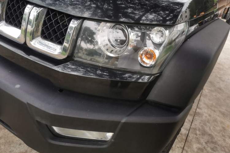 Used BAIC Off-Road BJ40 2016 40L 2.3T Automatic Two-Wheel Drive Prestige Edition Left Front Headlight