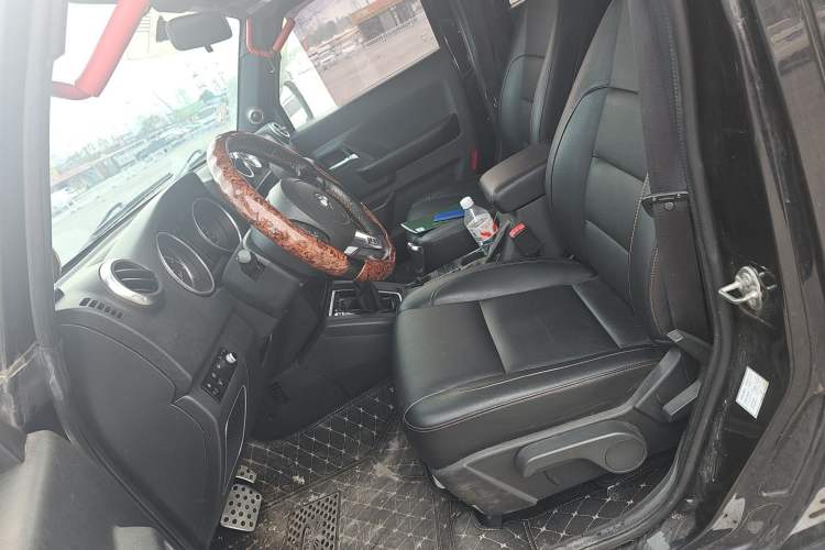 Used BAIC Off-Road BJ40 2016 40L 2.3T Automatic All-Wheel Drive Premium Edition Left Front Seat