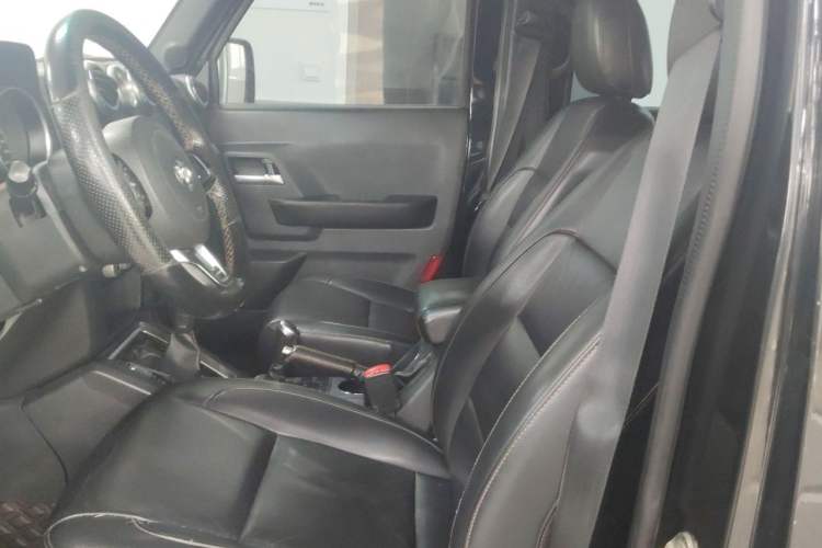 Used BAIC Off-Road BJ40 2016 2.3T Automatic Four-Wheel Drive Premium Edition Left Front Seat