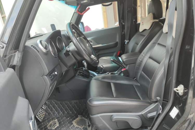 Used BAIC Off-Road BJ40 2016 40L 2.3T Automatic All-Wheel Drive Premium Edition Left Front Seat