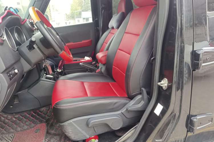Used BAIC Off-Road BJ40 2016 40L 2.0T Manual Two-Wheel Drive Luxury Edition Left Front Seat