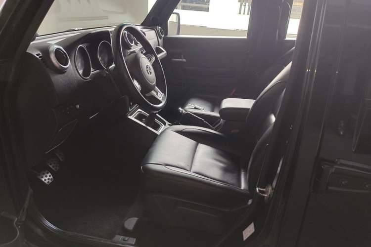 Used BAIC Off-Road BJ40 2016 40L 2.0T Manual All-Wheel Drive Prestige Edition Left Front Seat