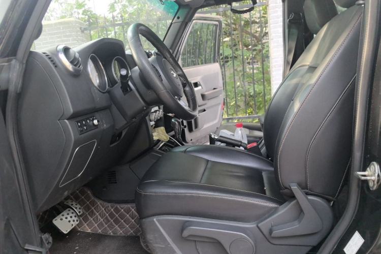 Used BAIC Off-Road BJ40 2016 40L 2.3T Automatic All-Wheel Drive Premium Edition Left Front Seat