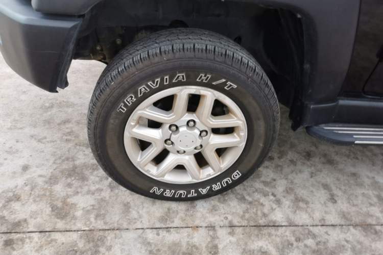 Used BAIC Off-Road BJ40 2016 40L 2.3T Automatic Two-Wheel Drive Prestige Edition Left Front Wheel Hub
