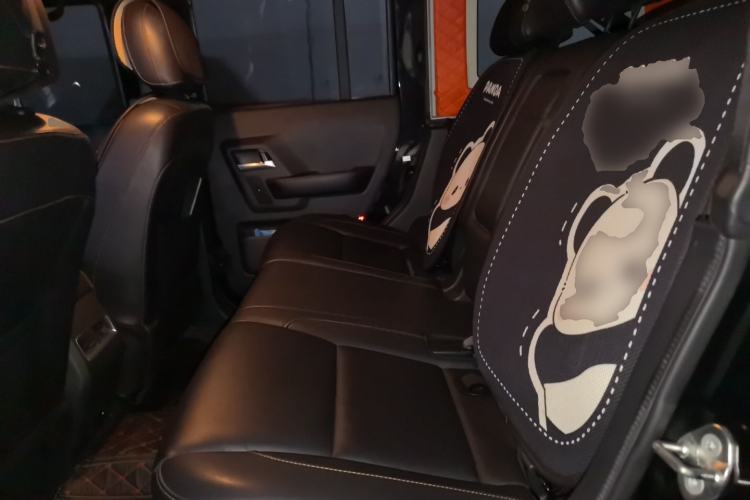 Used BAIC Off-Road BJ40 2016 40L 2.3T Automatic All-Wheel Drive Premium Edition Left Rear Seat