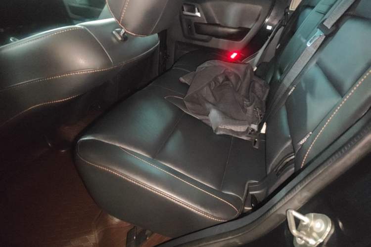 Used BAIC Off-Road BJ40 2016 40L 2.3T Automatic All-Wheel Drive Premium Edition Left Rear Seat