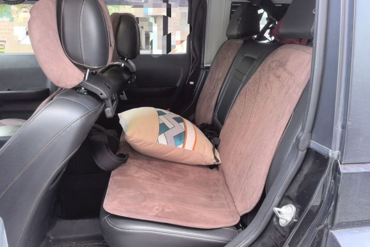 Used BAIC Off-Road BJ40 2016 40L 2.3T Automatic All-Wheel Drive Premium Edition Left Rear Seat