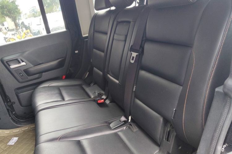 Used BAIC Off-Road BJ40 2016 2.3T Automatic Four-Wheel Drive Premium Edition Left Rear Seat
