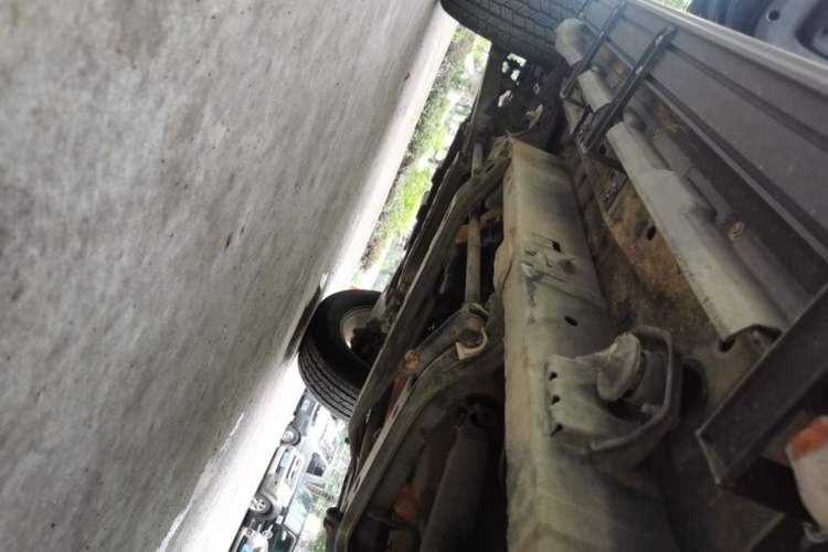 Used BAIC Off-Road BJ40 2016 40L 2.3T Automatic Two-Wheel Drive Prestige Edition Left Side Sill