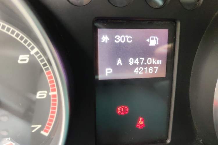 Used BAIC Off-Road BJ40 2016 40L 2.3T Automatic All-Wheel Drive Premium Edition Odometer Close Up