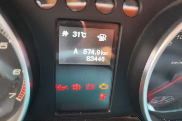 Used BAIC Off-Road BJ40 2016 2.0T Manual Two-Wheel Drive Prestige Edition Odometer Close Up