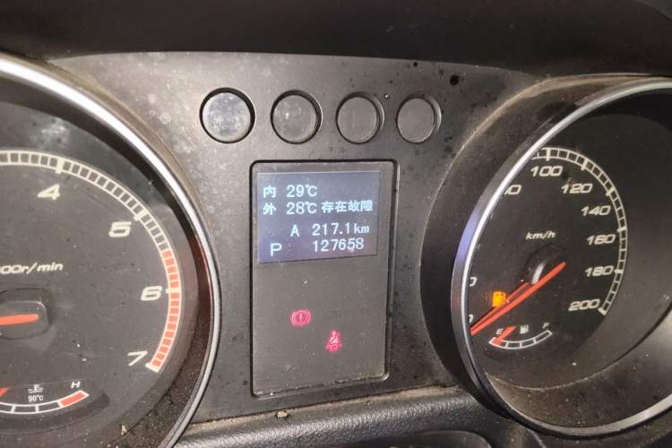 Used BAIC Off-Road BJ40 2016 40L 2.3T Automatic All-Wheel Drive Premium Edition Odometer Close Up