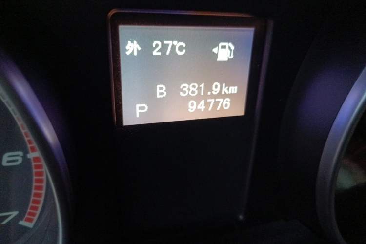 Used BAIC Off-Road BJ40 2016 40L 2.3T Automatic All-Wheel Drive Premium Edition Odometer Close Up