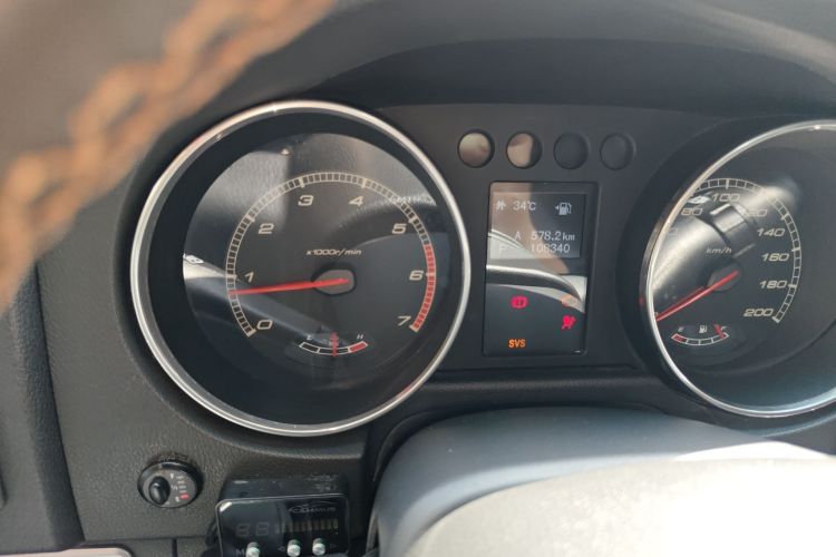 Used BAIC Off-Road BJ40 2016 40L 2.3T Automatic All-Wheel Drive Premium Edition Odometer Close Up