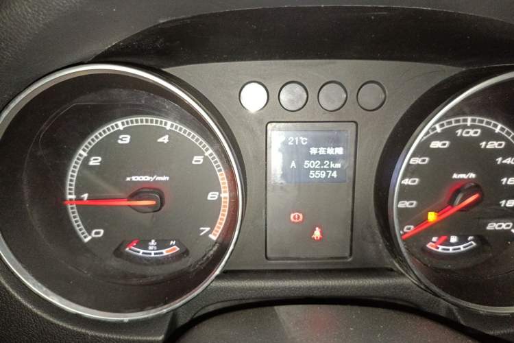 Used BAIC Off-Road BJ40 2016 40L 2.3T Automatic All-Wheel Drive Premium Edition Odometer Close Up