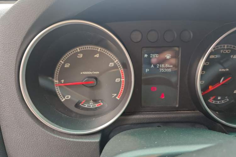 Used BAIC Off-Road BJ40 2016 40L 2.3T Automatic All-Wheel Drive Premium Edition Odometer Close Up