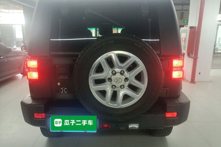 Used BAIC Off-Road BJ40 2016 40L 2.3T Automatic Two-Wheel Drive Prestige Edition Rear
