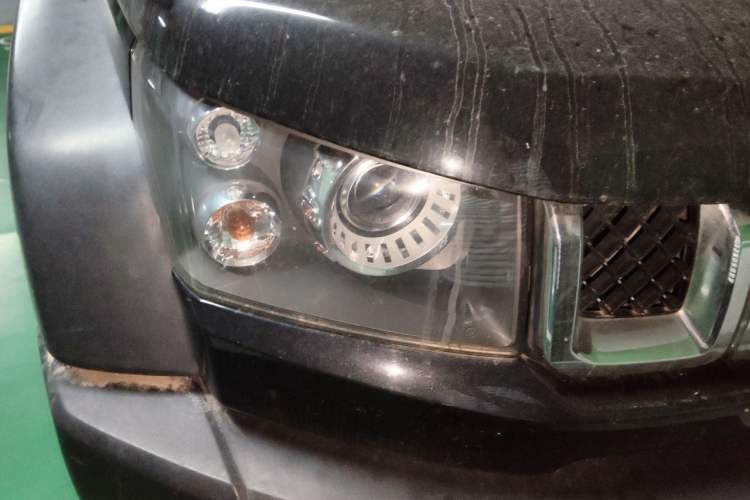 Used BAIC Off-Road BJ40 2016 40L 2.3T Automatic All-Wheel Drive Premium Edition Right Front Headlight
