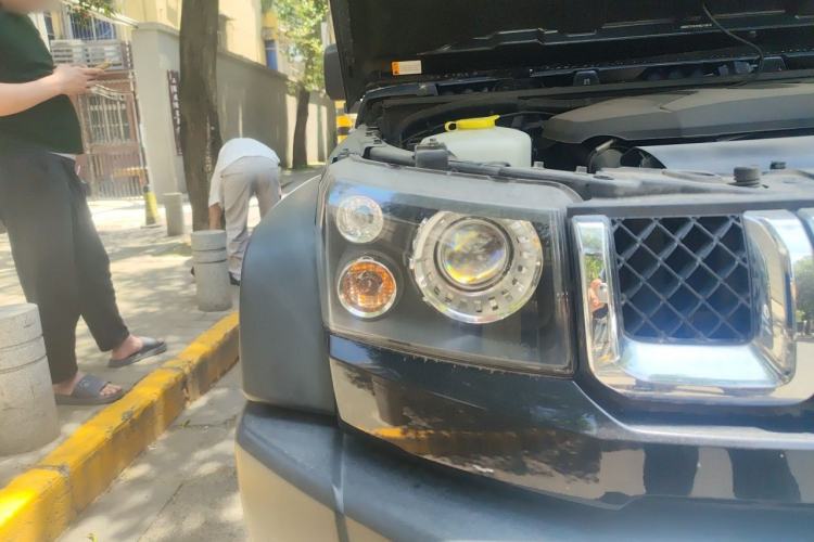 Used BAIC Off-Road BJ40 2016 40L 2.3T Automatic All-Wheel Drive Premium Edition Right Front Headlight