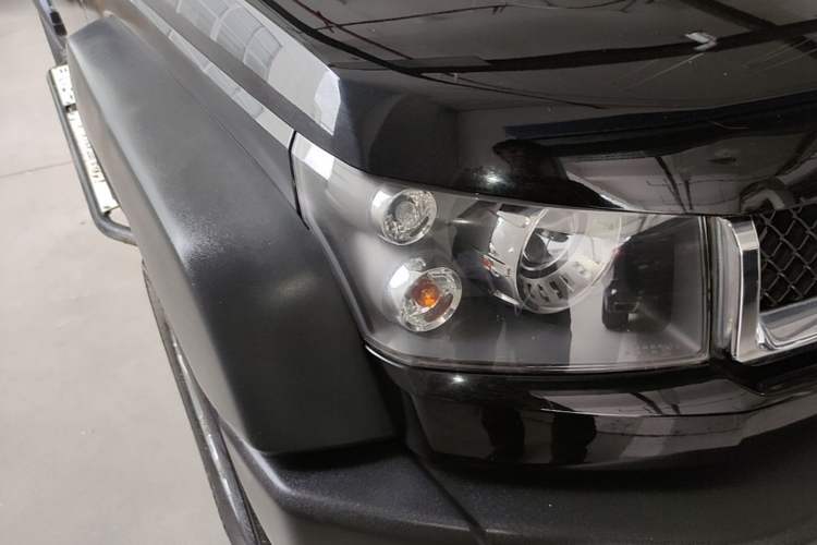 Used BAIC Off-Road BJ40 2016 40L 2.0T Manual All-Wheel Drive Prestige Edition Right Front Headlight