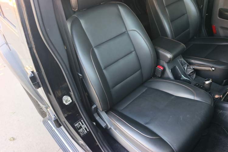 Used BAIC Off-Road BJ40 2016 40L 2.3T Automatic All-Wheel Drive Premium Edition Right Front Seat
