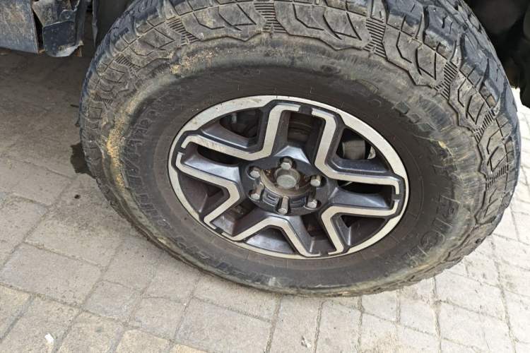 Used BAIC Off-Road BJ40 2016 40L 2.3T Automatic All-Wheel Drive Premium Edition Right Front Wheel Hub