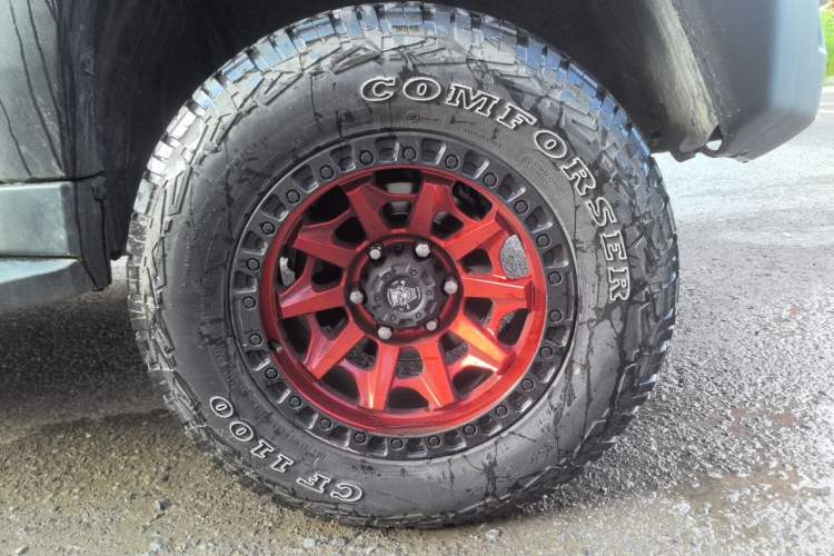 Used BAIC Off-Road BJ40 2016 40L 2.3T Automatic All-Wheel Drive Premium Edition Right Front Wheel Hub