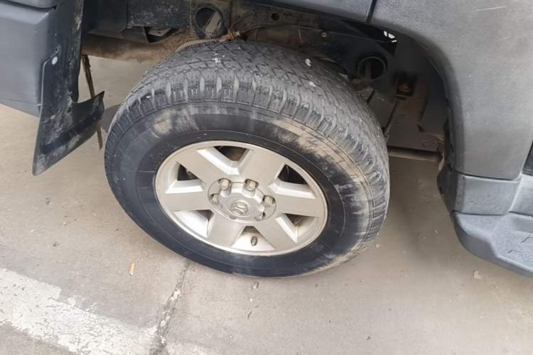 Used BAIC Off-Road BJ40 2016 40L 2.0T Manual Two-Wheel Drive Luxury Edition Right Rear Wheel Hub