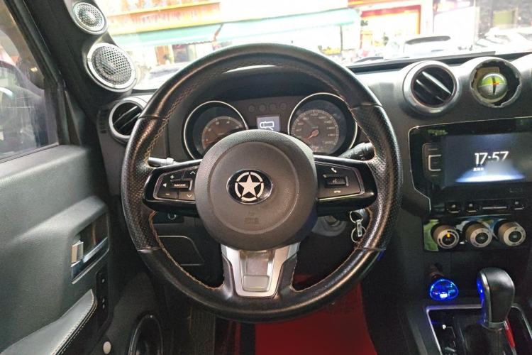 Used BAIC Off-Road BJ40 2016 40L 2.3T Automatic All-Wheel Drive Premium Edition Steering Wheel