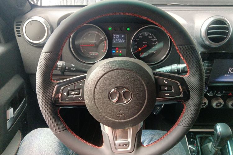 Used BAIC Off-Road BJ40 2016 40L 2.3T Automatic All-Wheel Drive Premium Edition Steering Wheel