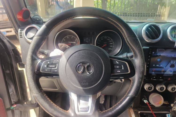 Used BAIC Off-Road BJ40 2016 40L 2.3T Automatic All-Wheel Drive Premium Edition Steering Wheel