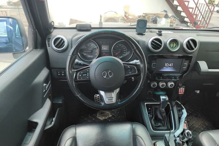 Used BAIC Off-Road BJ40 2016 40L 2.3T Automatic All-Wheel Drive Premium Edition Steering Wheel