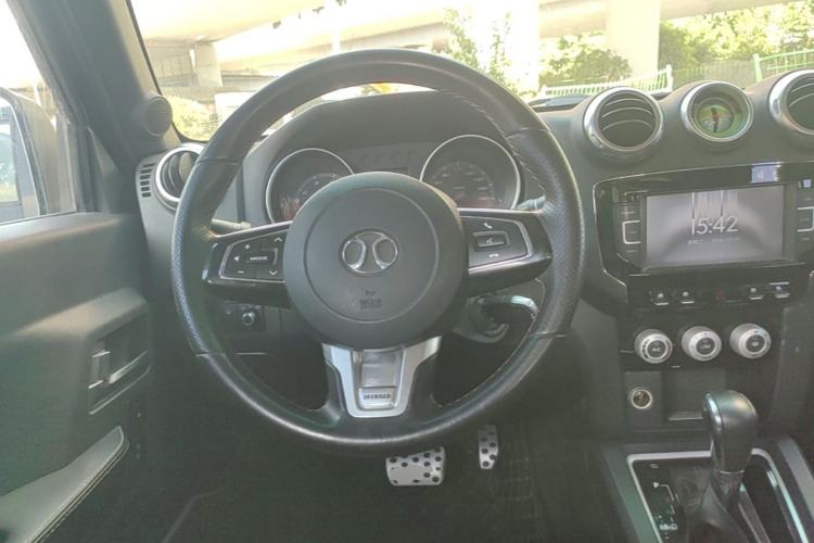 Used BAIC Off-Road BJ40 2016 40L 2.3T Automatic All-Wheel Drive Premium Edition Steering Wheel