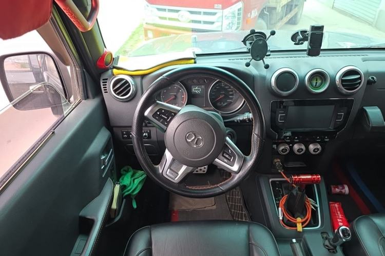 Used BAIC Off-Road BJ40 2016 40L 2.3T Automatic All-Wheel Drive Premium Edition Steering Wheel