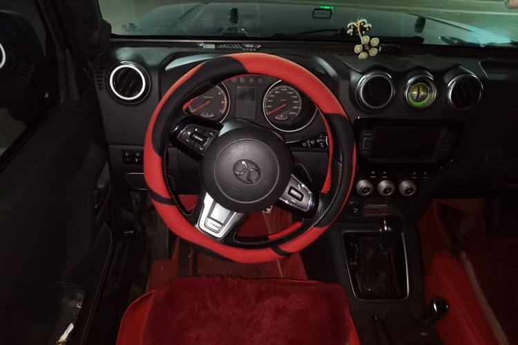Used BAIC Off-Road BJ40 2016 40L 2.3T Automatic All-Wheel Drive Premium Edition Steering Wheel