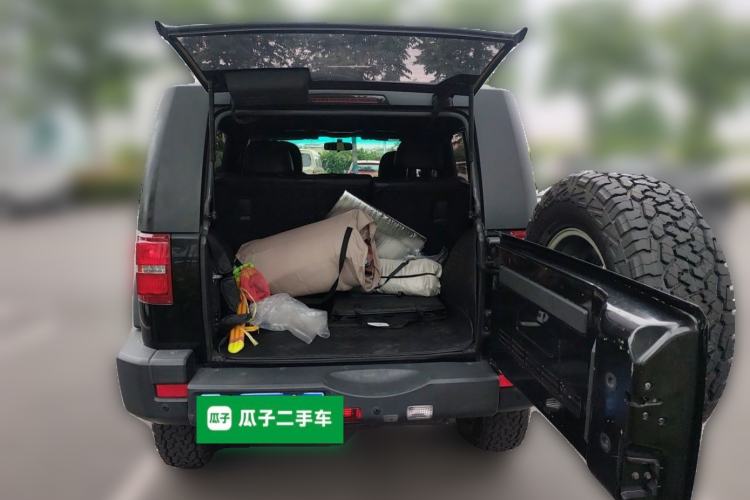 Used BAIC Off-Road BJ40 2016 40L 2.3T Automatic All-Wheel Drive Premium Edition Trunk