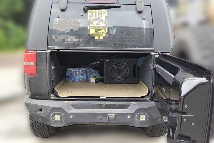 Used BAIC Off-Road BJ40 2016 2.3T Automatic Four-Wheel Drive Premium Edition Trunk